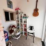 דירה Traditional Family