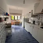 דירה Traditional Family *